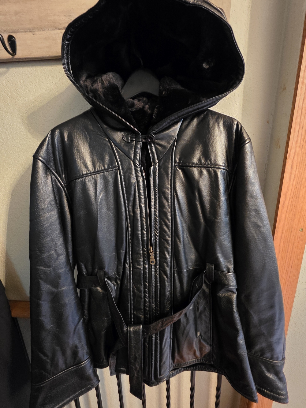Wilsons Leather Black Hooded Lined Leather Jacket Vintage New Dead Stock NWT